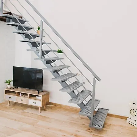 Loft Alameda Center *